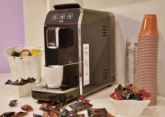 Alojamento com o café da manhã Apenas: F.Rooms Napoli